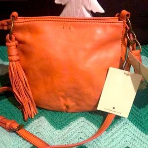 Adorable leather Lucky Brand crossbody! New with tags 💗